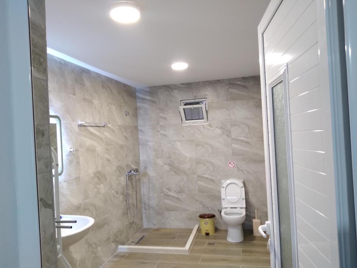 Condo Rooms Sarandë Exterior foto